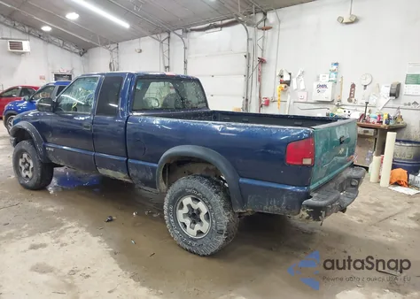2001 Chevrolet S-10 Ls from USA, damaged, VIN 1GCCT19W618243591